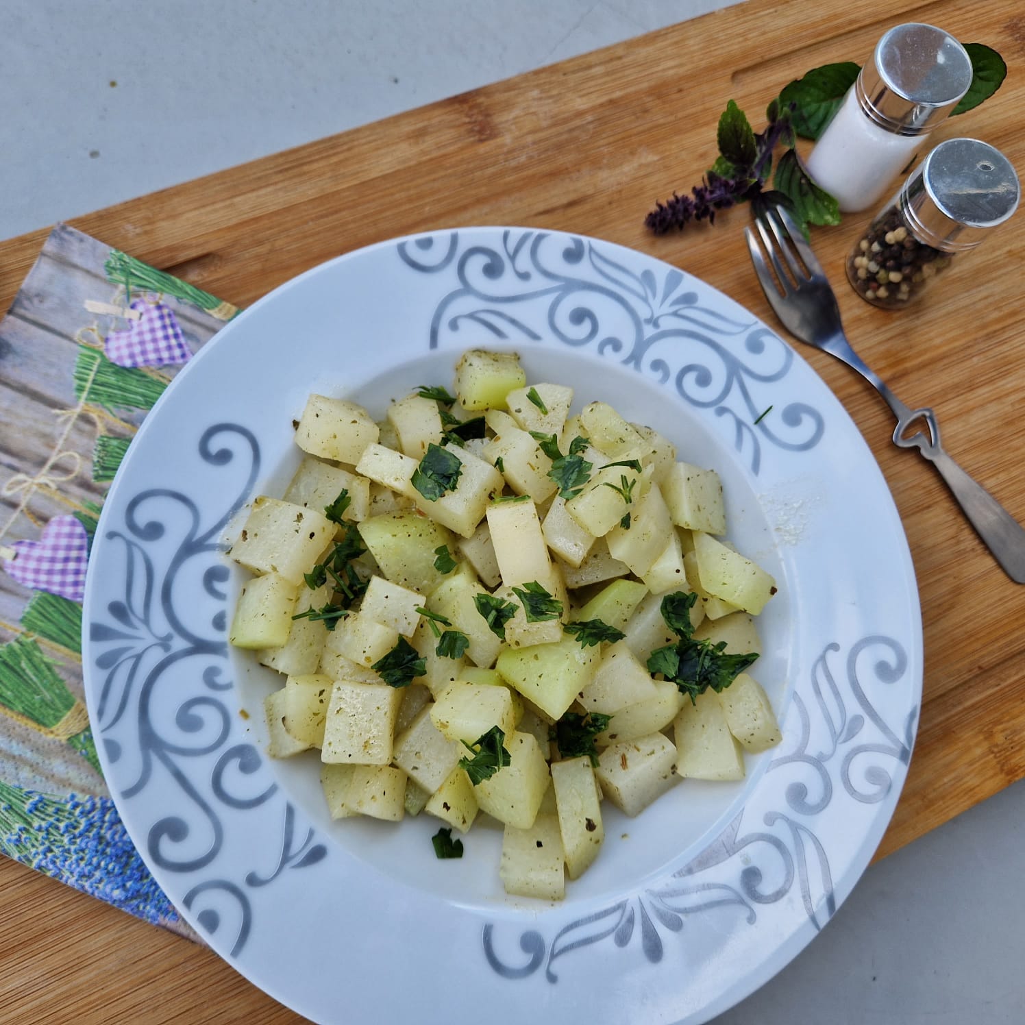 Kohlrabigemüse gedünstet