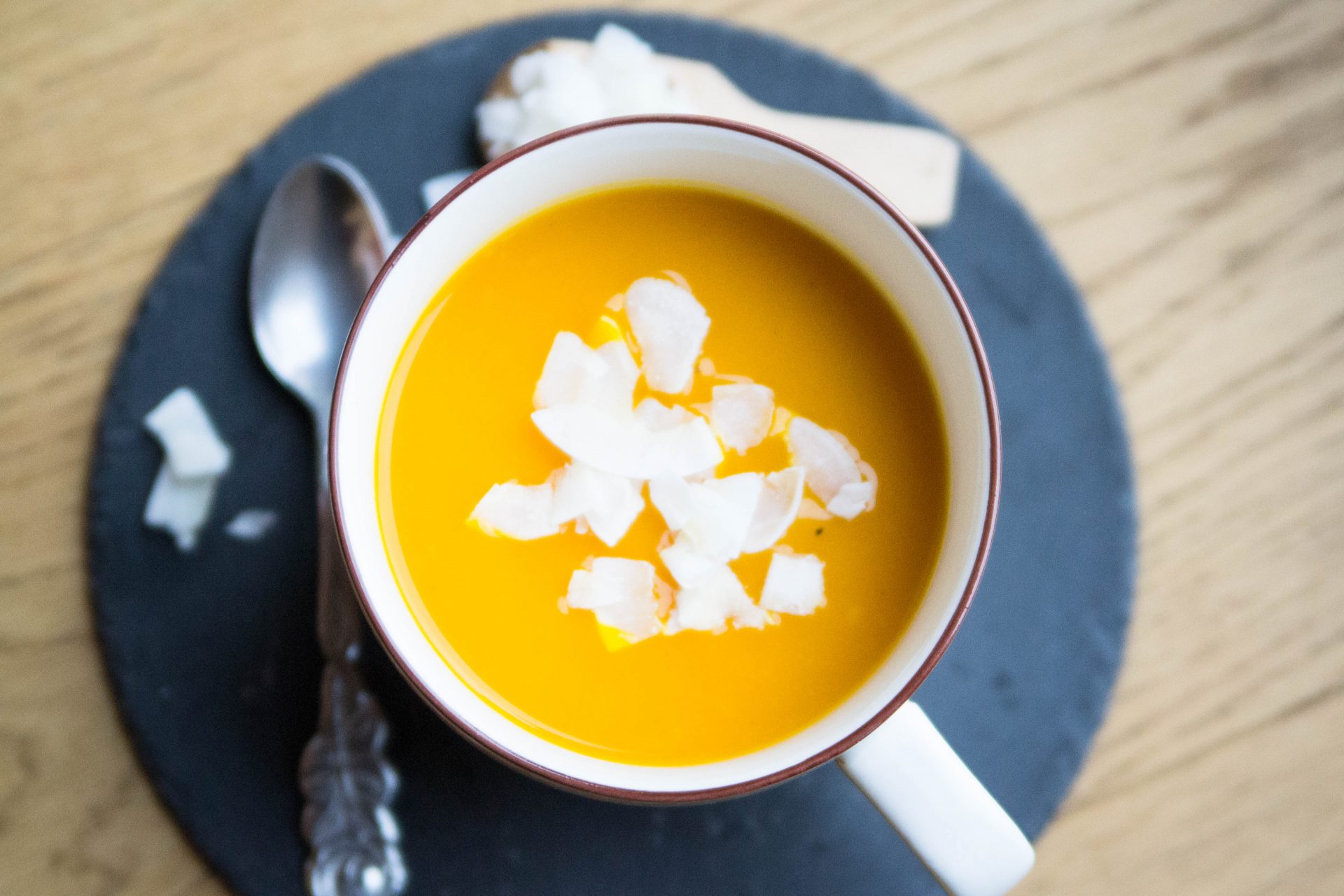 Kürbiscremesuppe mit Kokosmilch