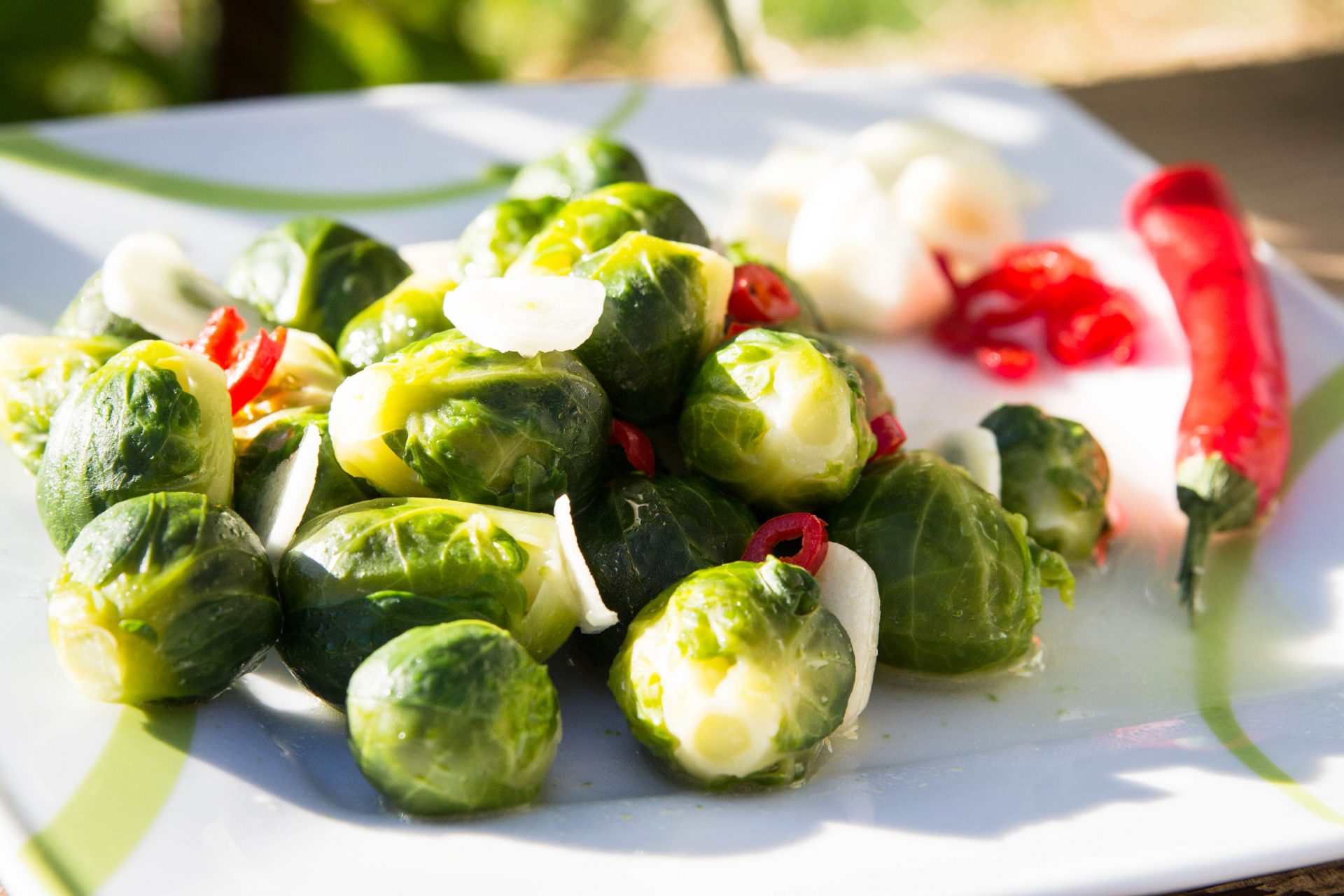 Kohlsprossen mit Chili und Knoblauch