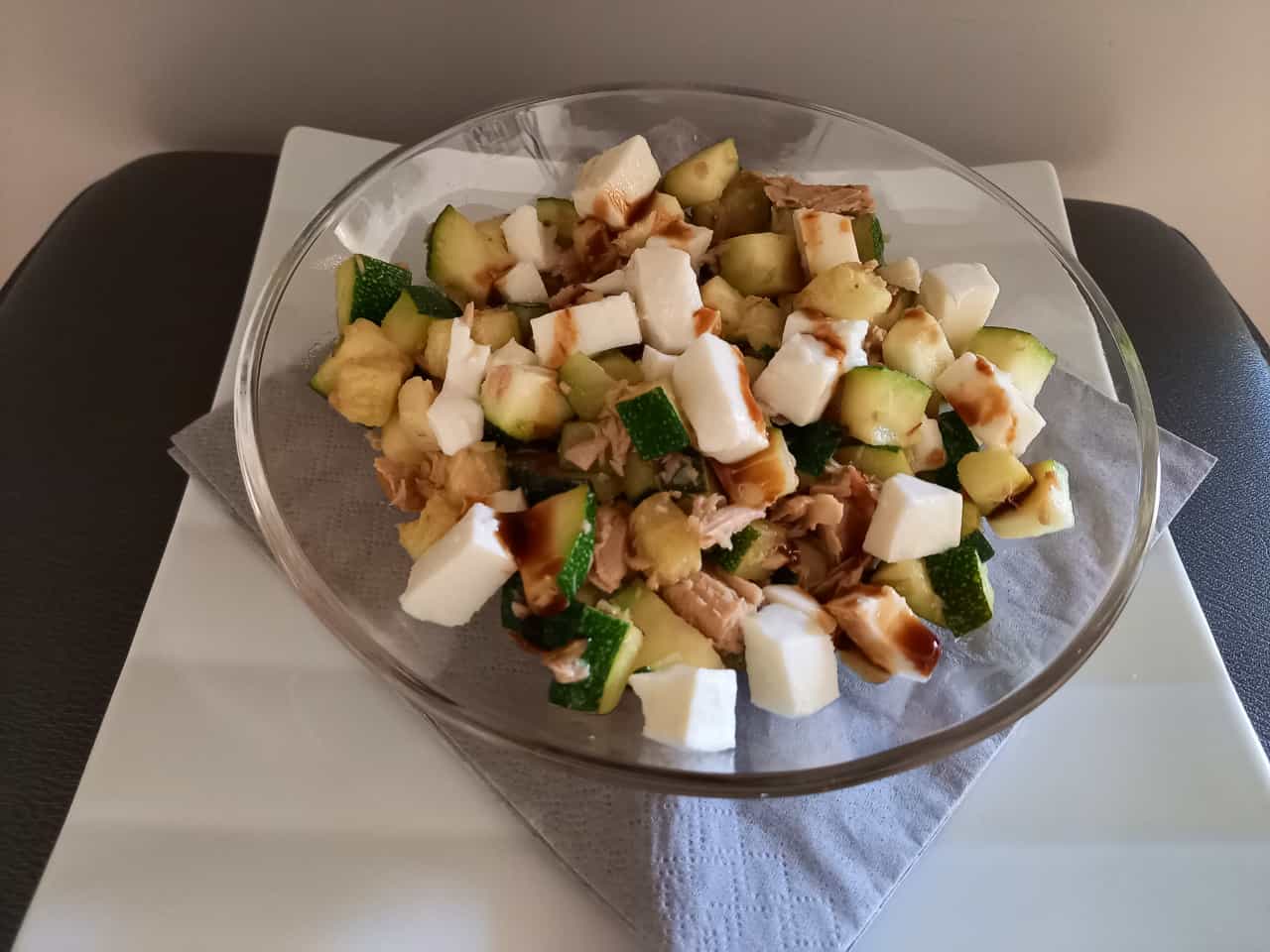 Thunfisch-Zucchinipfanne
