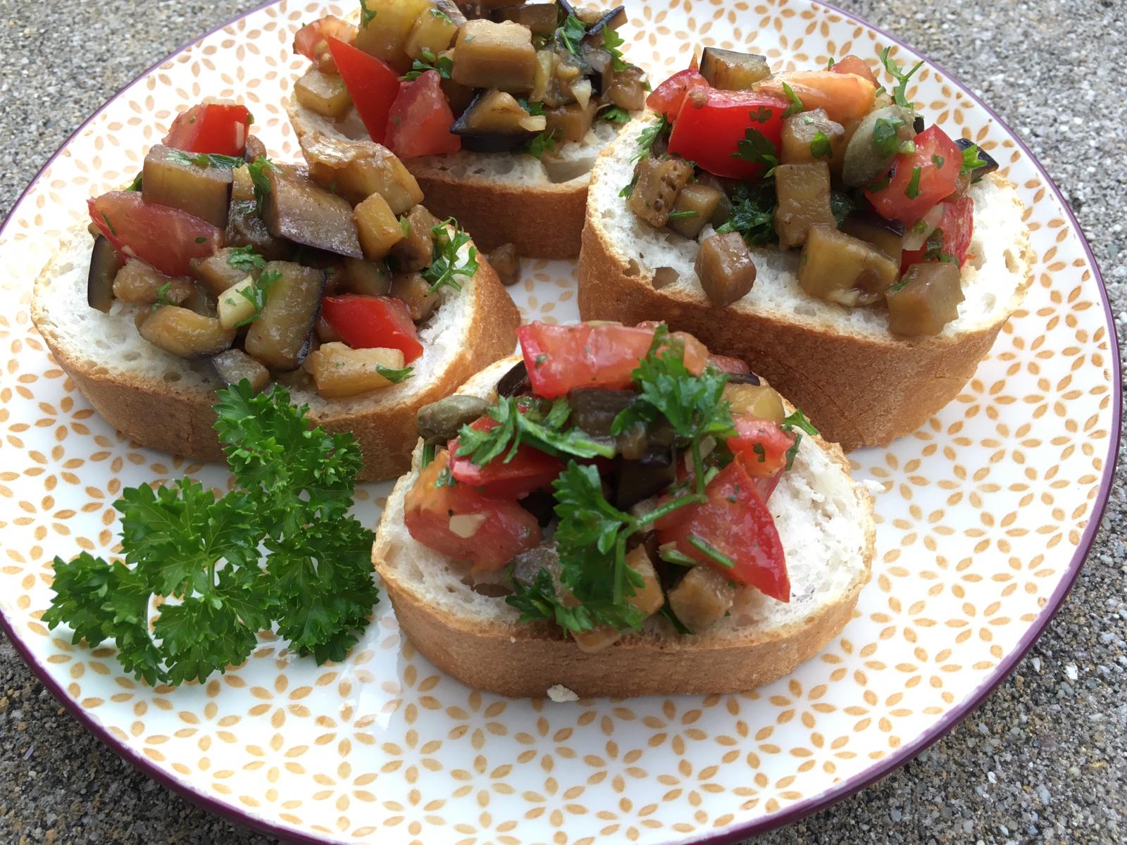 Melanzani-Bruschetta