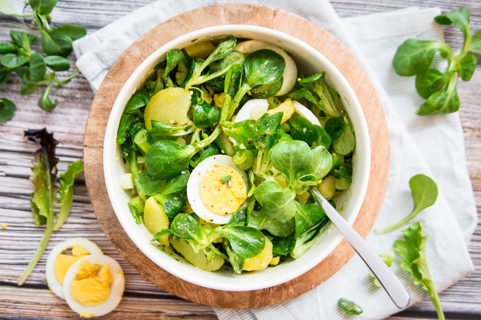 Kartoffelsalat mit Vogerlsalat