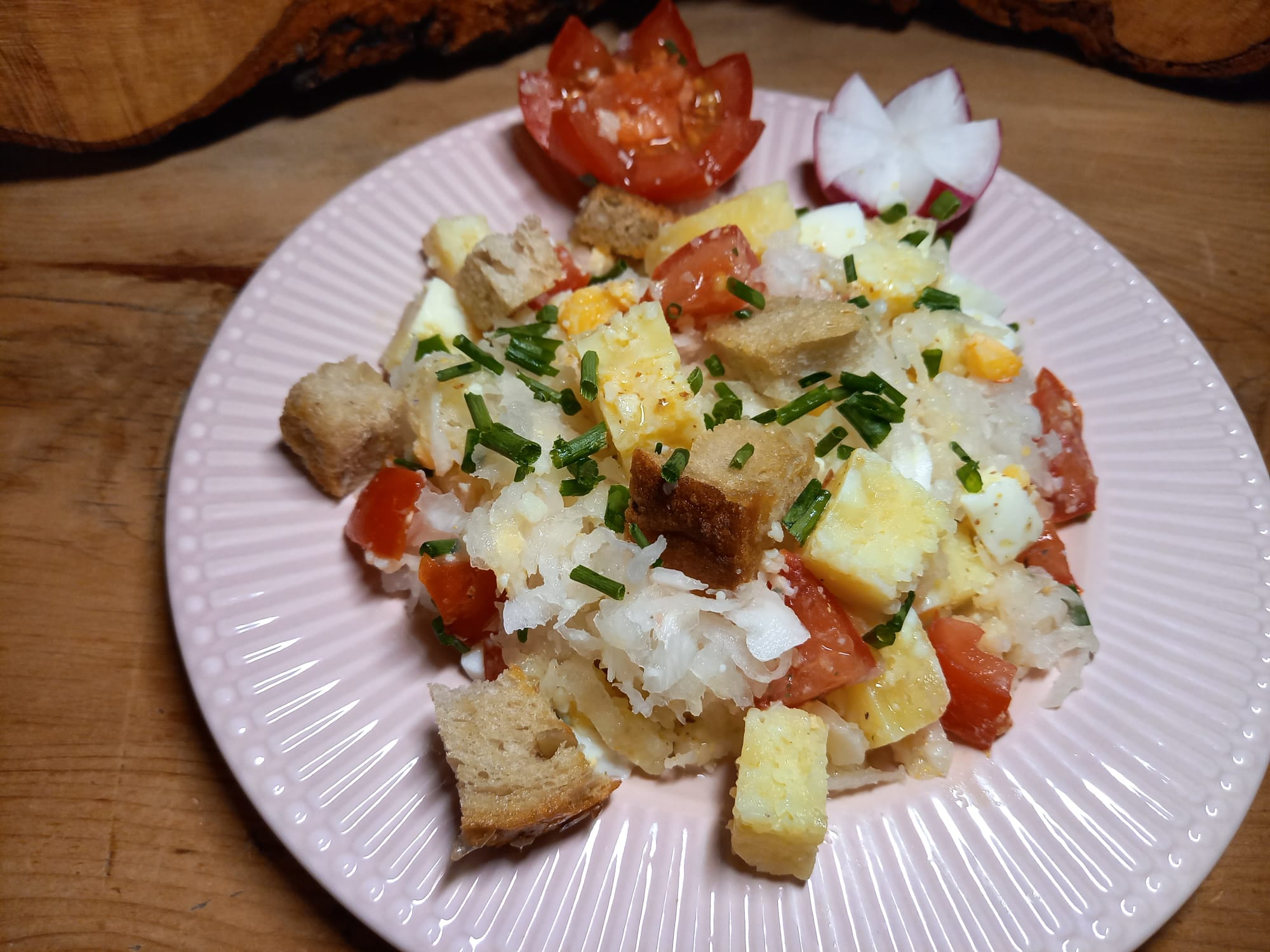 Bierrettich mit Tiroler Graukäse, mariniert