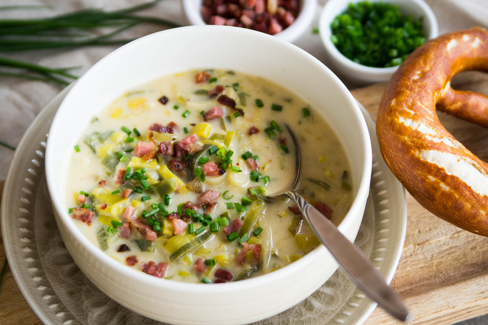 Käse-Weinsuppe mit Lauch