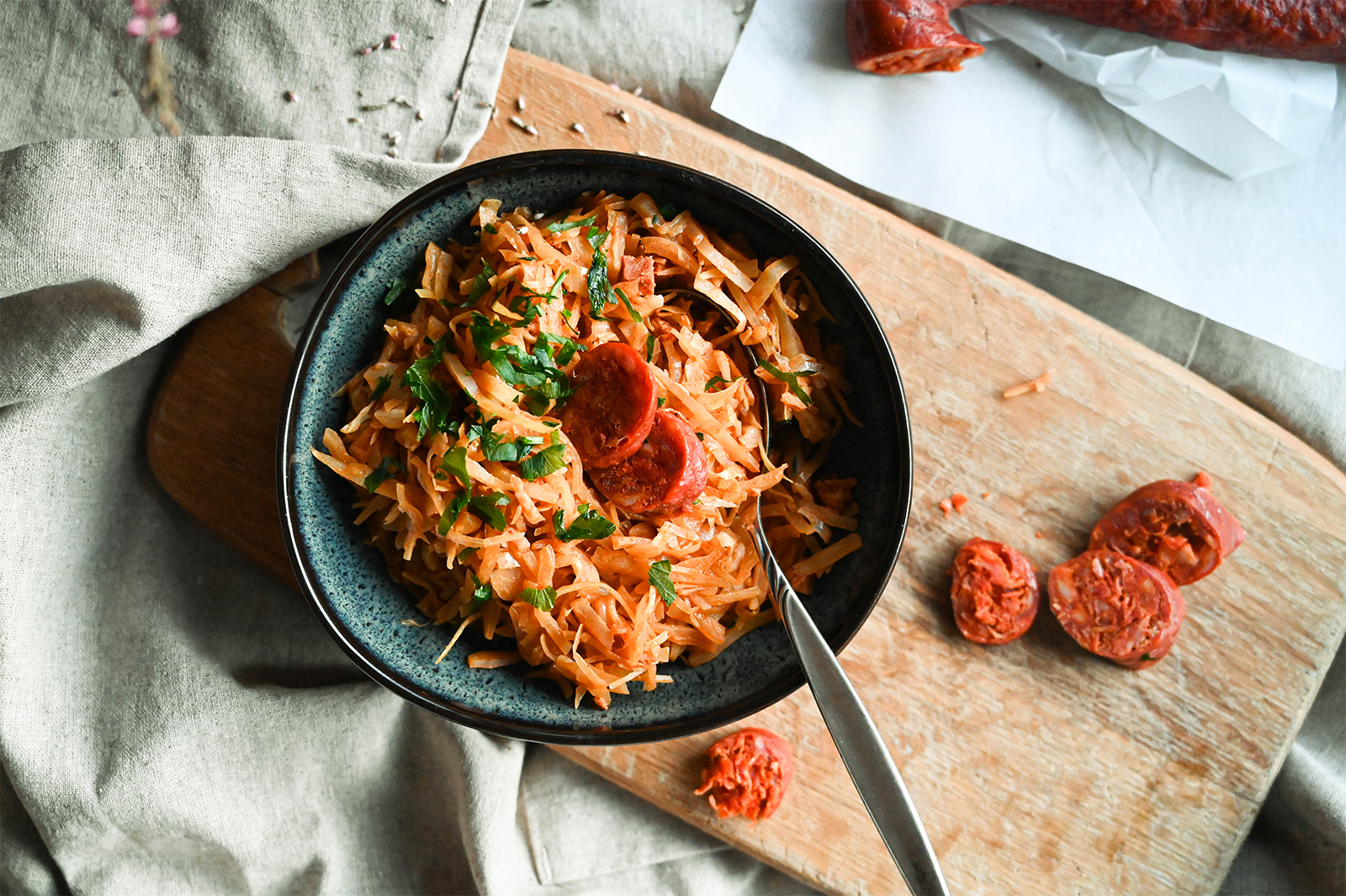 Gebratenes Weißkraut mit Chorizo