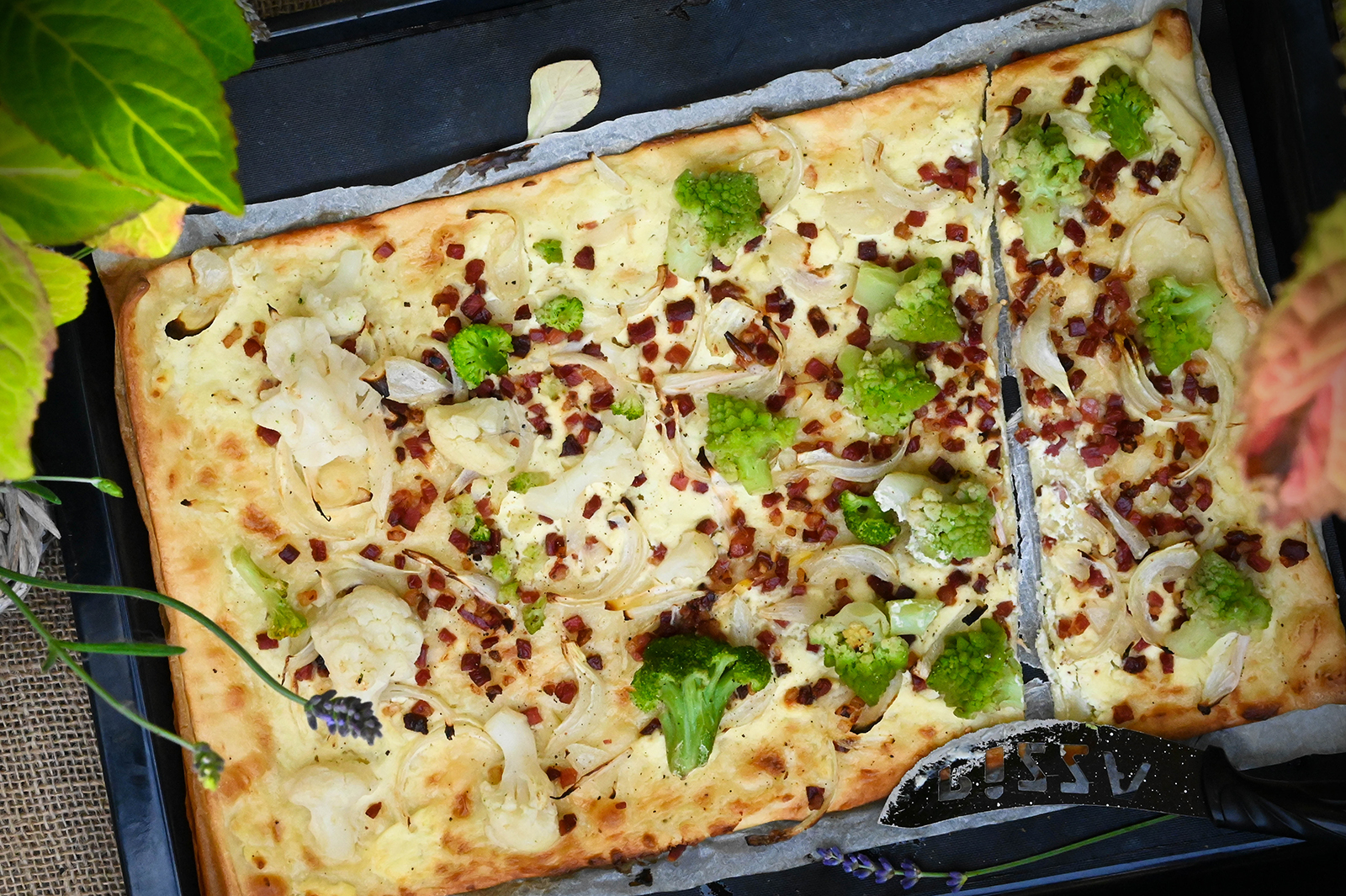 Flammkuchen mit Romanesco