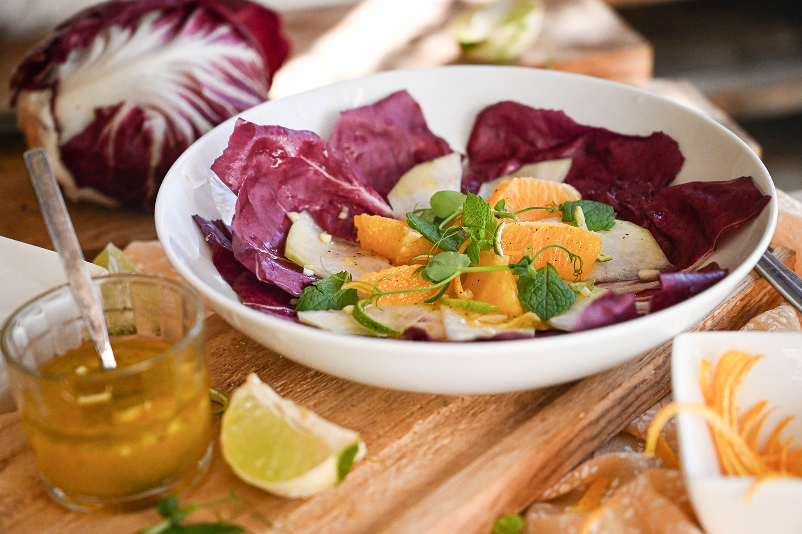 Radicchio-Kohlrabi-Orangen-Salat mit Minze