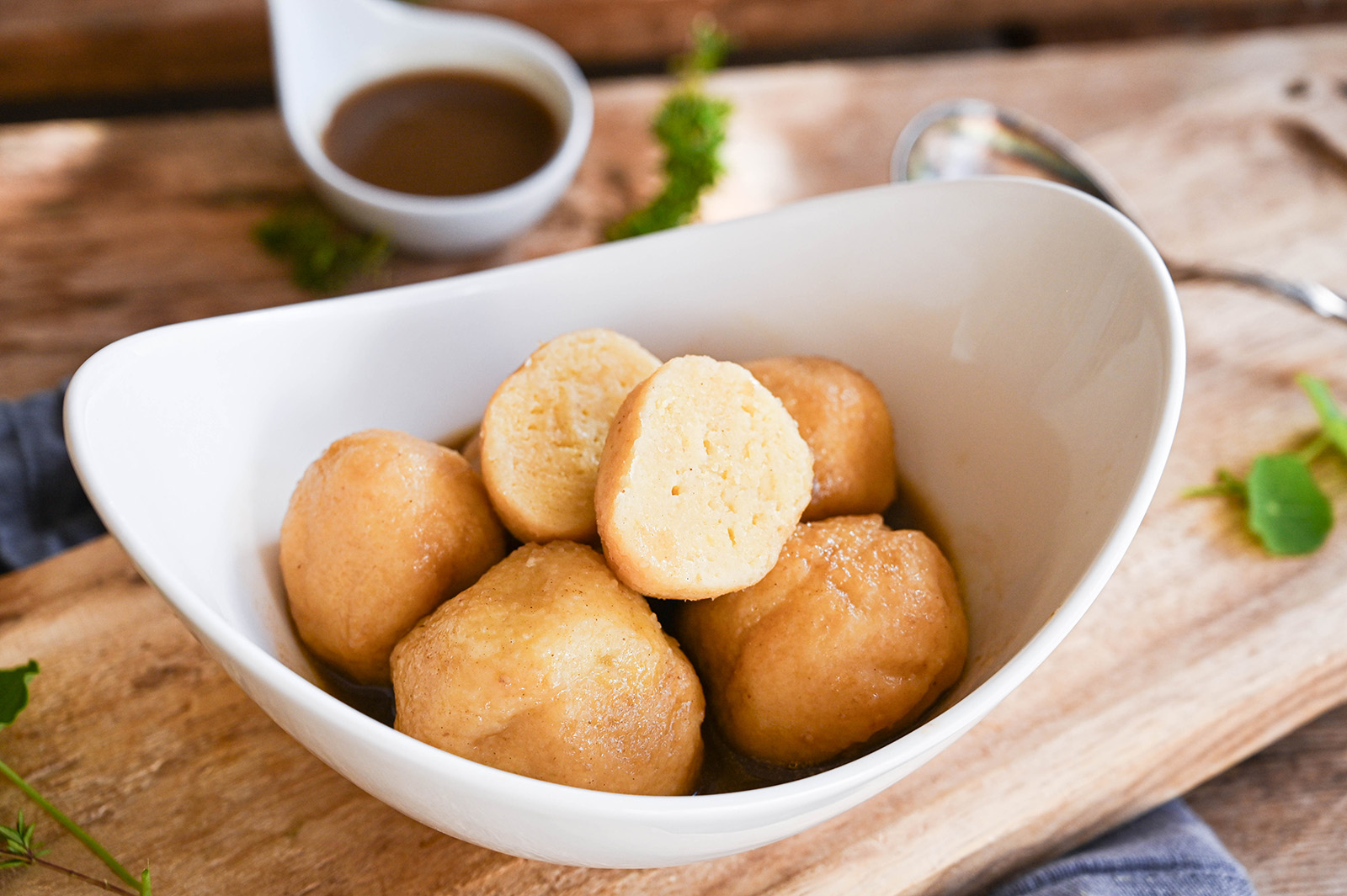 Kartoffel-Grieß-Knödel